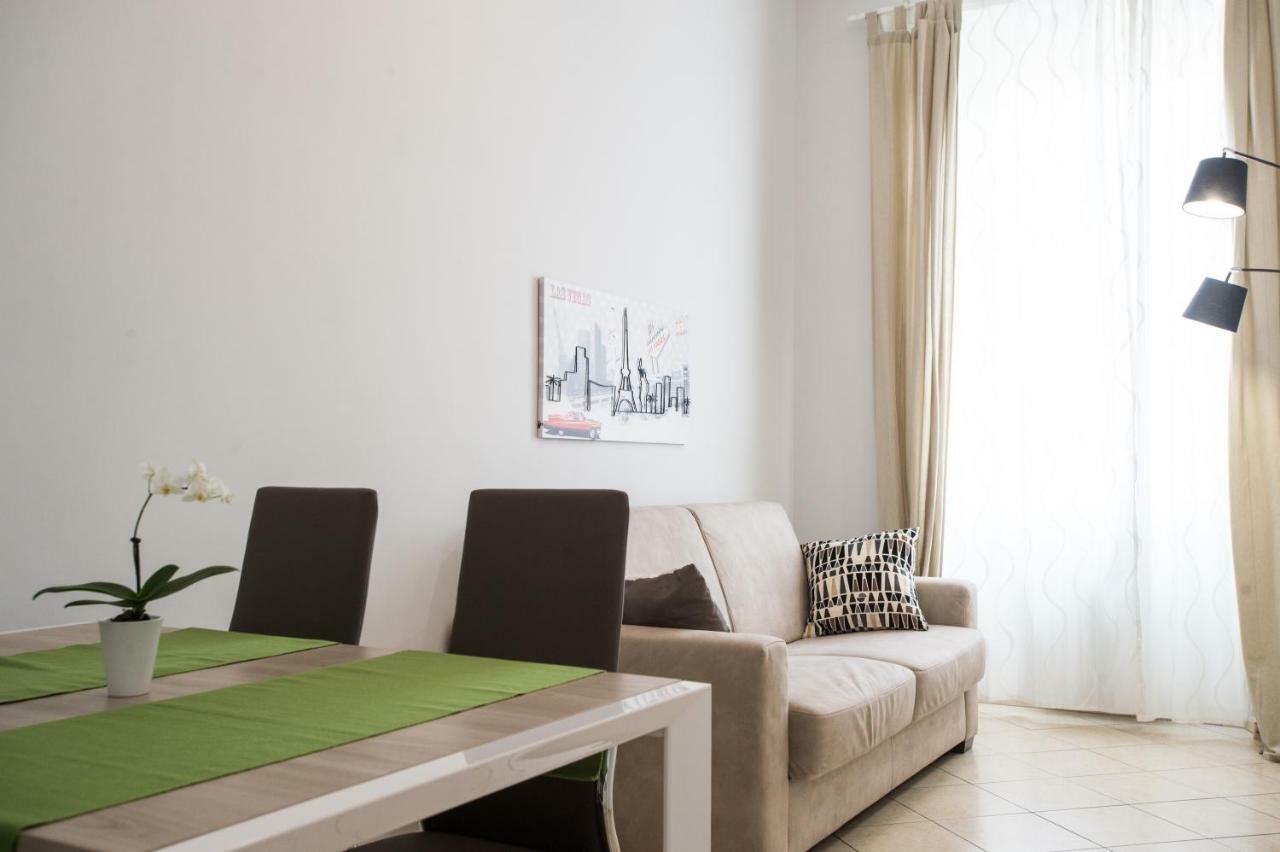 Enjoy Ponte Lungo Villa Rome Bagian luar foto